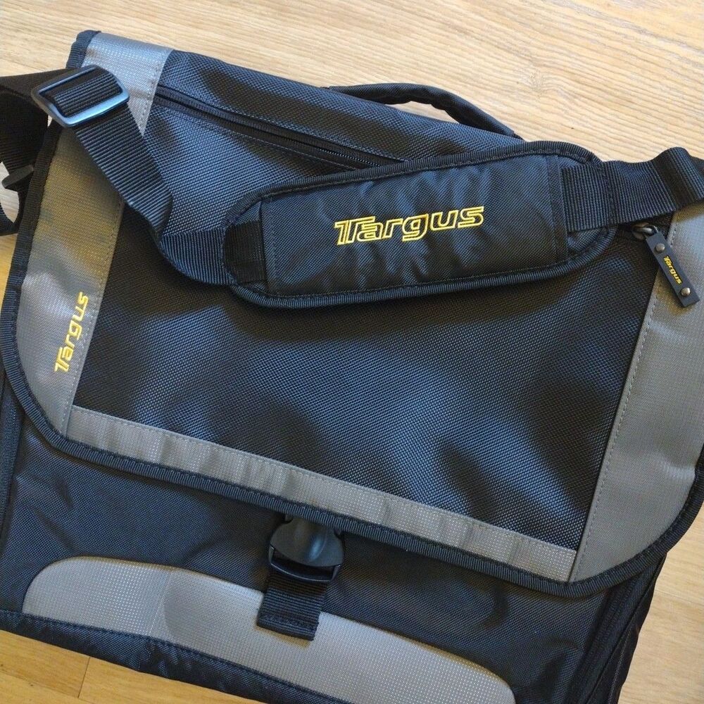 Targus CityGear Laptop Messenger Case Bag TCG200 Nylon 17" Shoulder Strap Handle - Picture 3 of 16